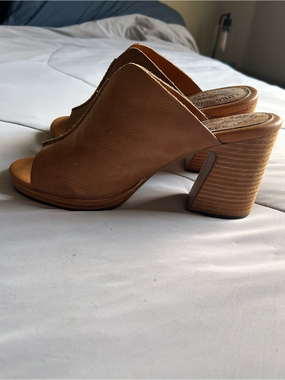 Kork-Ease Leather Heels - Picture 3 of 5
